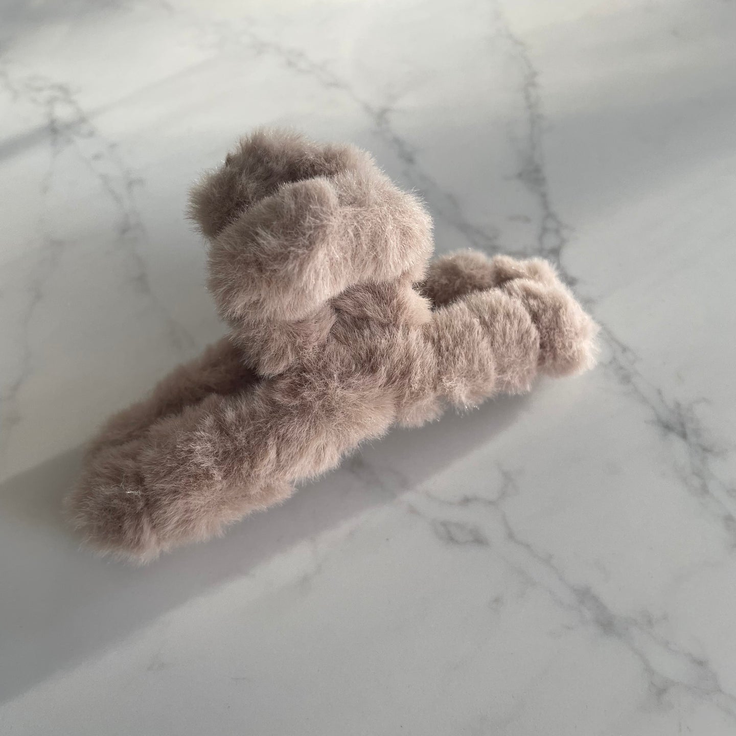 Fluffy Claw Clip (large)